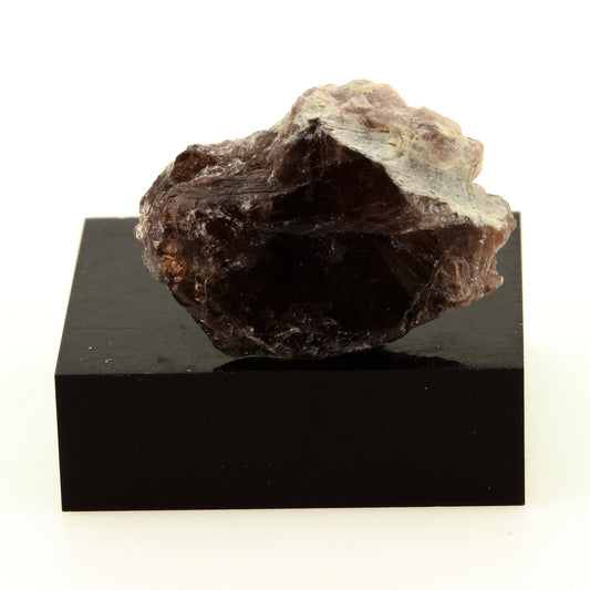Axinite. 23.5 carats. Chamrousse, Belledonne, Isère, France