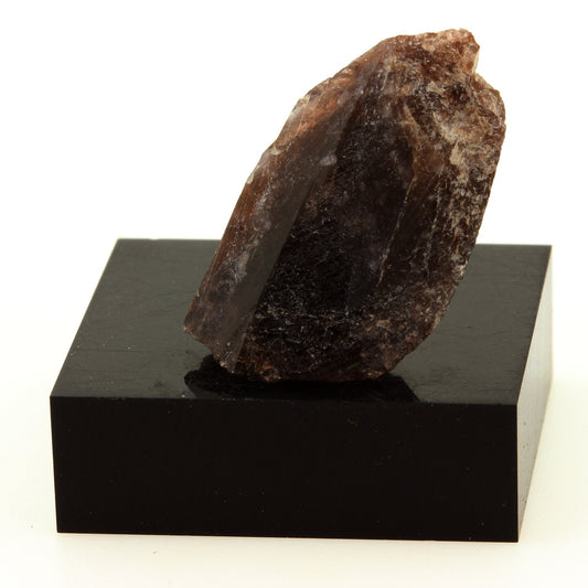 Axinite. 25.6 carats. Chamrousse, Belledonne, Isère, France