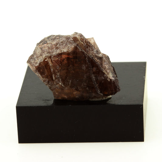 Axinite. 16.7 carats. Chamrousse, Belledonne, Isère, France