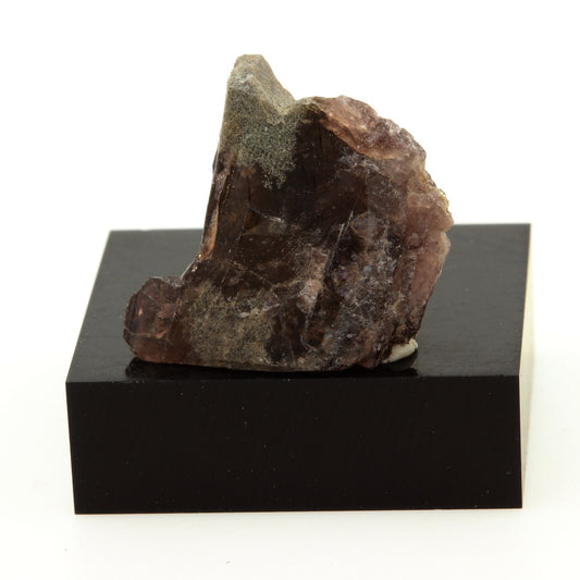 Axinite. 24.0 carats. Chamrousse, Belledonne, Isère, France