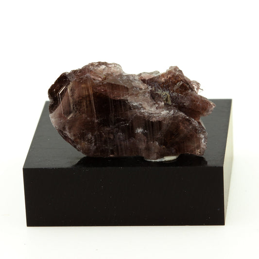 Axinite. 19.4 carats. Chamrousse, Belledonne, Isère, France