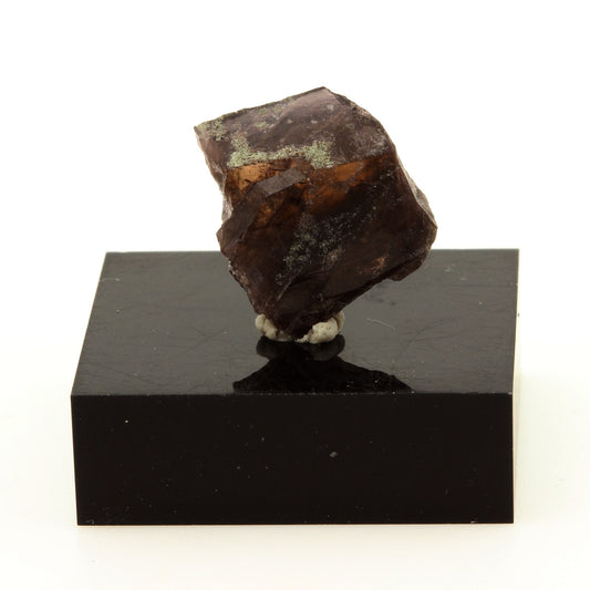 Axinite. 13.3 carats. Chamrousse, Belledonne, Isère, France