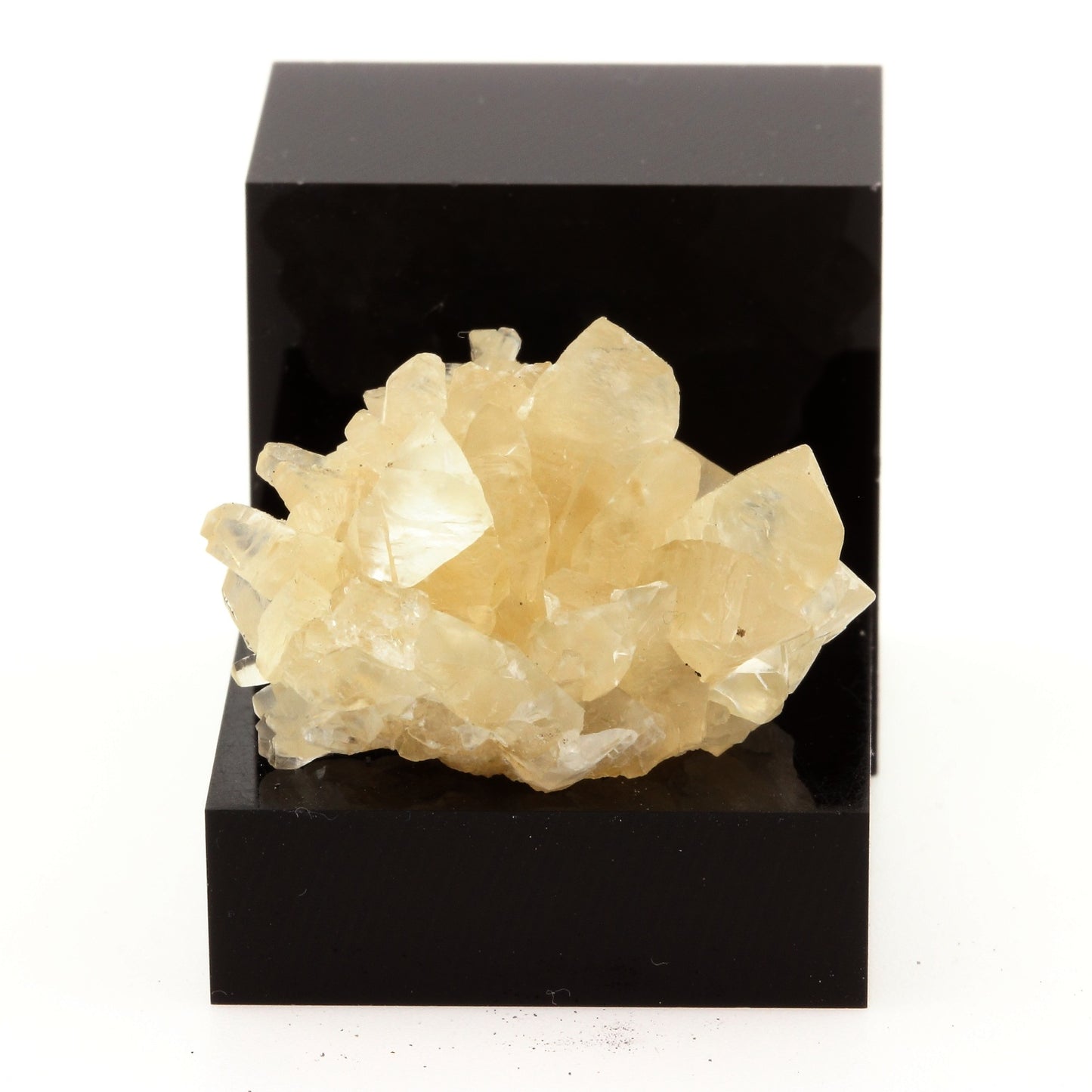 Calcite. 61.5 carats. Chanac, Lozère, France