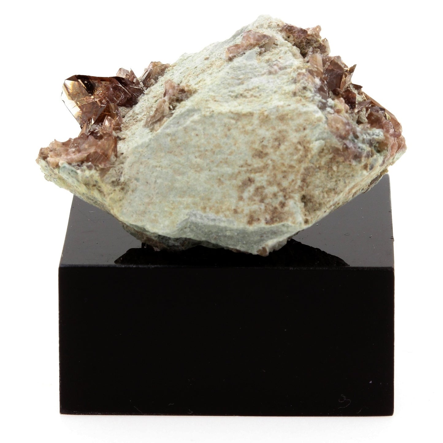 Axinite. 159.9 carats. La Balme d'Auris, Bourg d'Oisans, Isère, France