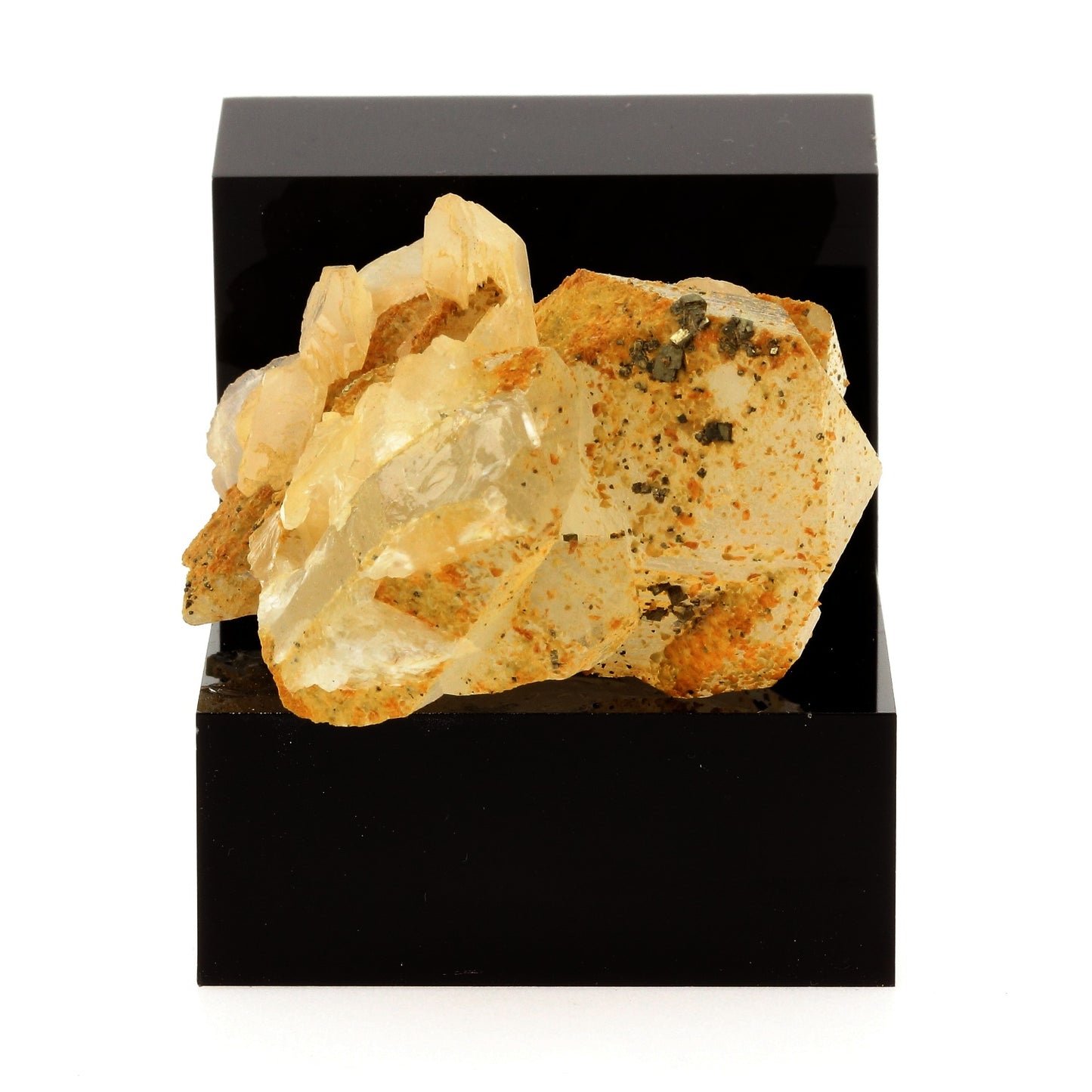 Quartz + Calcite + Pyrite. 471.1 carats. Trepča valley, Kosovo