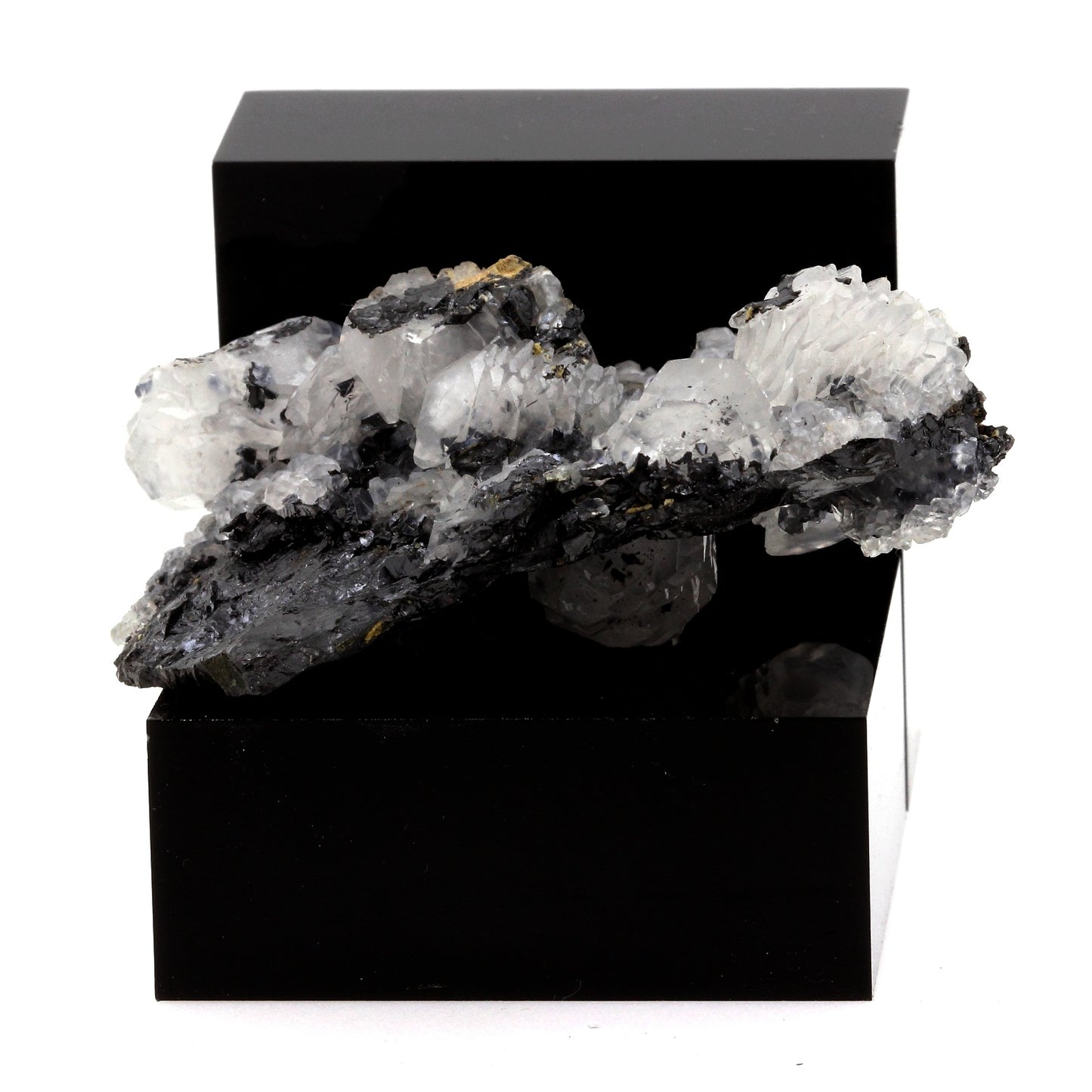 Sphalerite + Calcite. 359.3 carats. Trepča valley, Kosovo