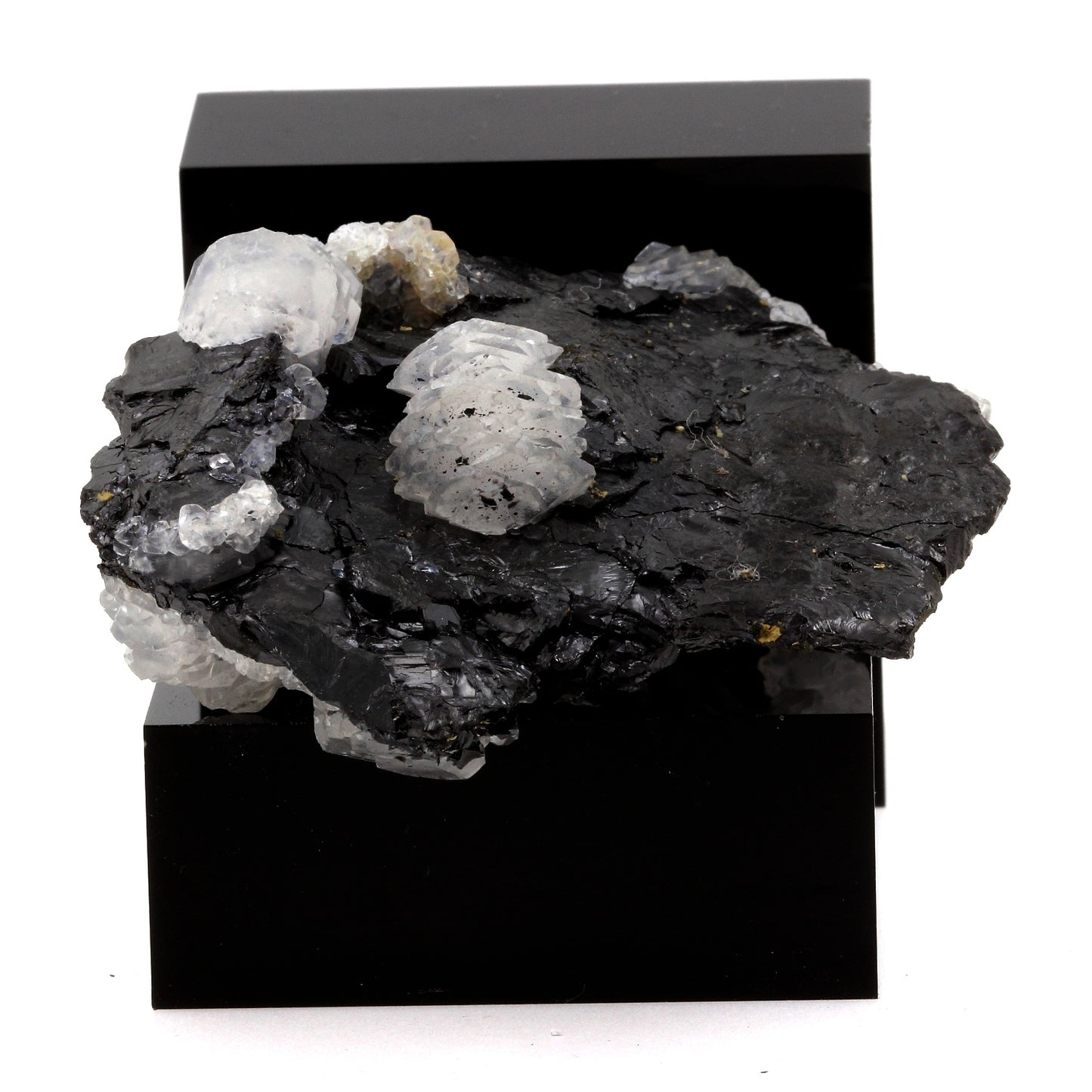Sphalerite + Calcite. 359.3 carats. Trepča valley, Kosovo
