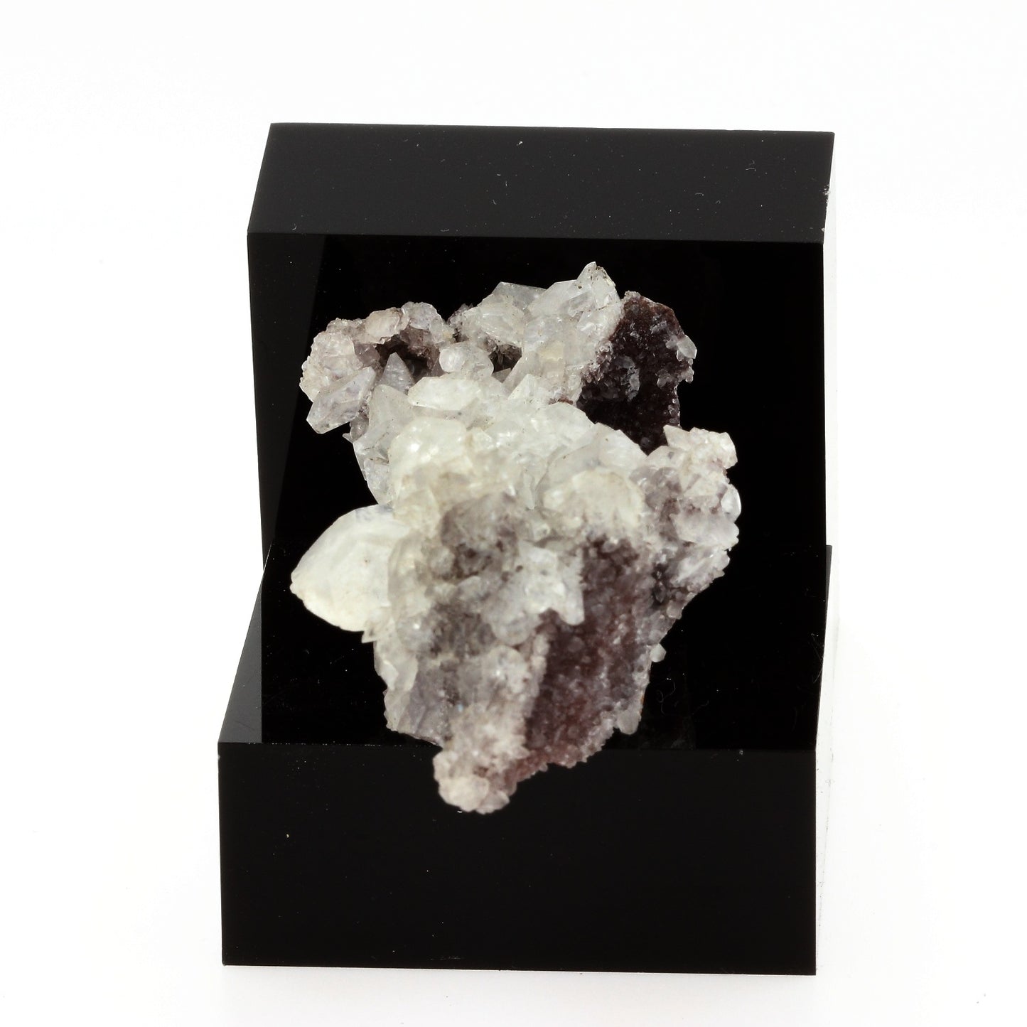 Calcite Sphalerite. 247.6 carats. Xikuangshan Sb deposit, Hunan Province, Chine