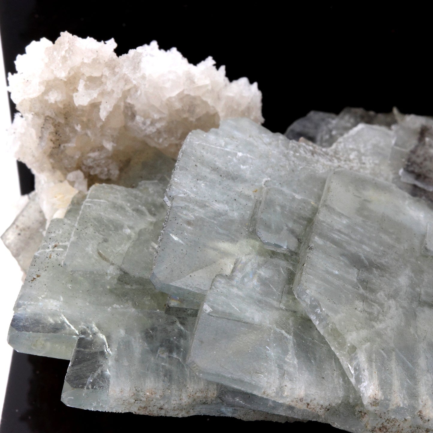 Baryte et Calcite. 336.2 carats. Cavnic Mine, Maramureș Co., Roumanie