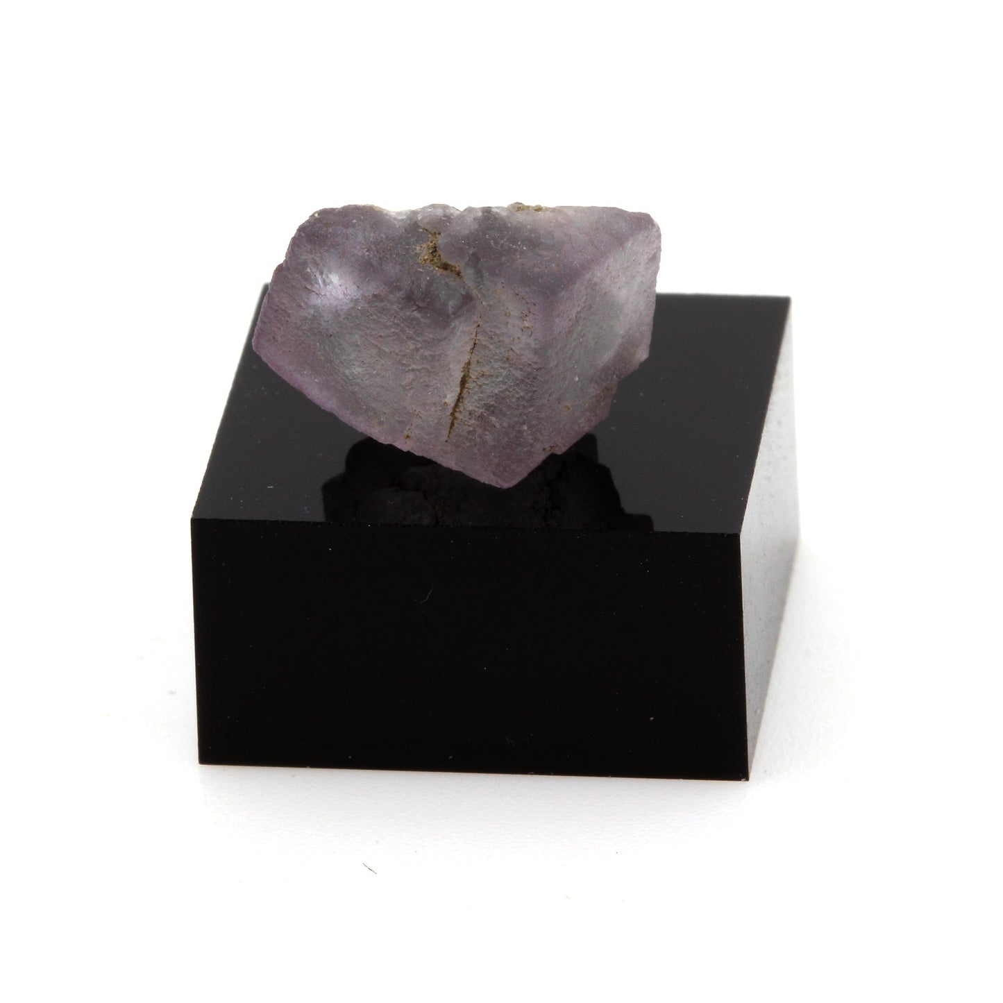 Fluorite violette. 10.07 carats. Massif du Mont-Blanc, France