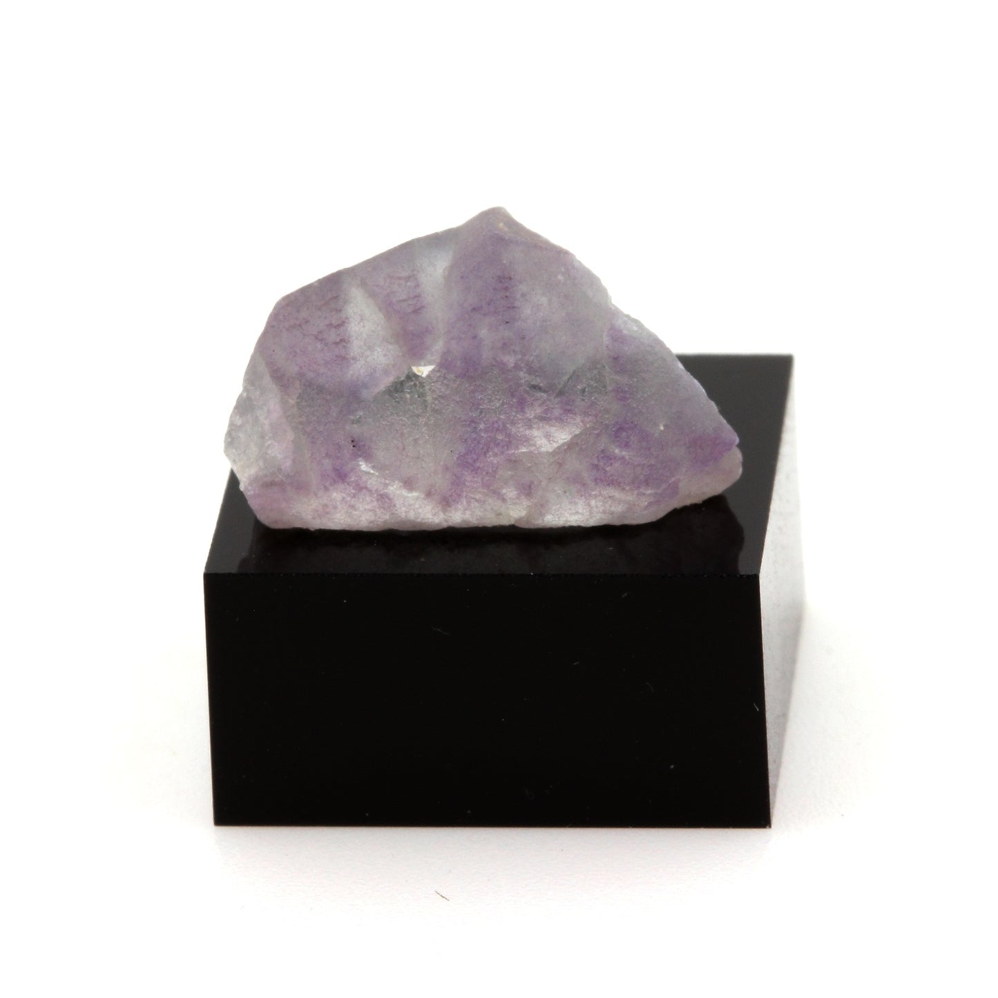 Fluorite violette. 12.84 carats. Massif du Mont-Blanc, France