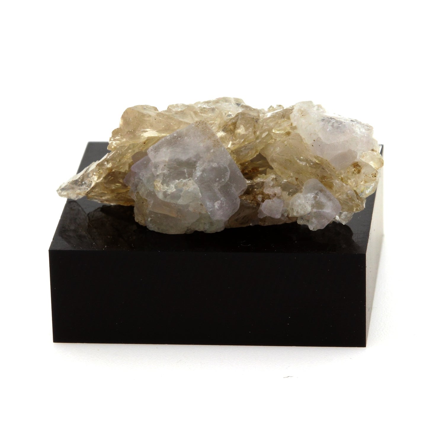 Fluorite violette et Quartz fumé. 33.19 carats. Massif du Mont-Blanc, France