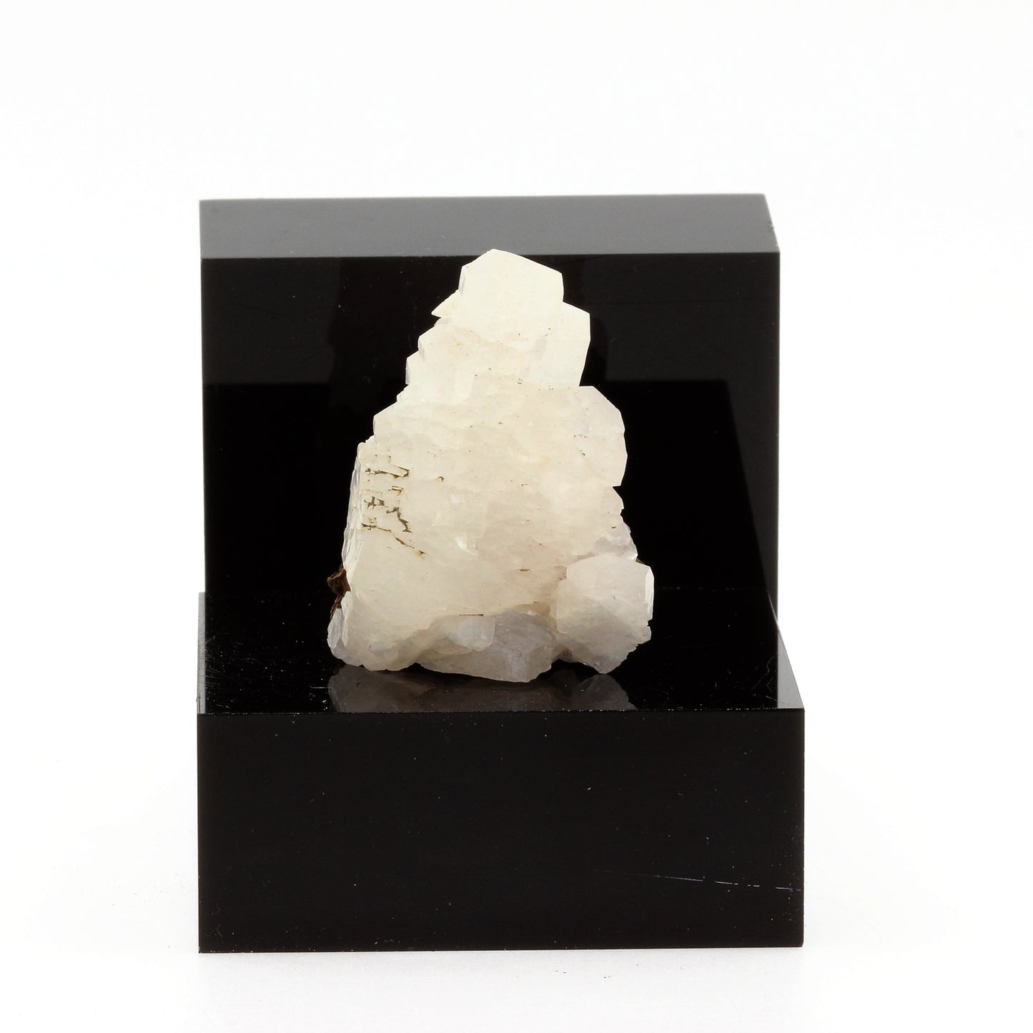 Calcite. 112.2 carats. Massif du Mont-Blanc, France