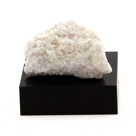 Aragonite. 33.7 carats. Gouverneur, New York, USA