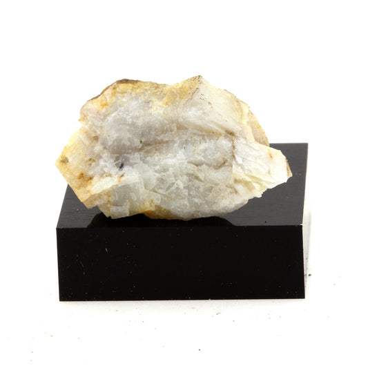 Antiperthite. 29.7 carats. Buckingham, Quebec, Canada