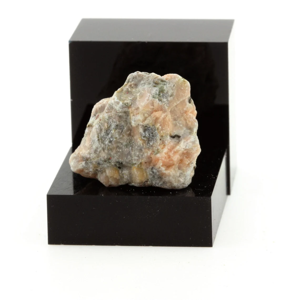 Calcite Schist, 43.4 carats, Grenville, Québec, Canada