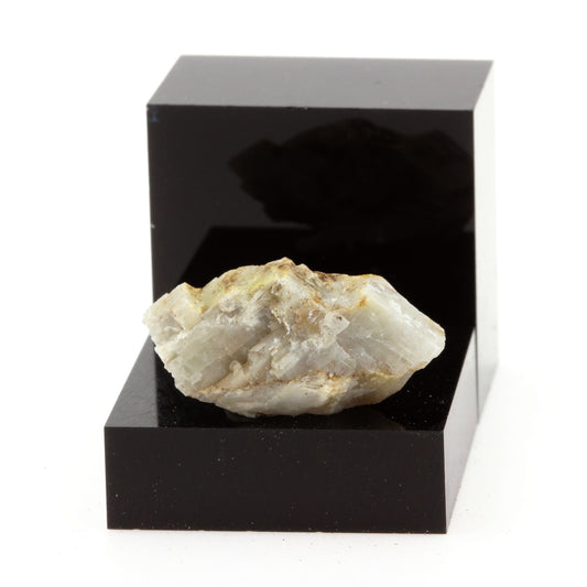 Calcite. 16.9 carats. Ottawa, Ontario, Canada