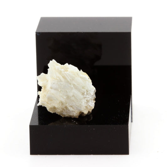 Gillebachite, 12.3 carats, Estrie, Québec, Canada