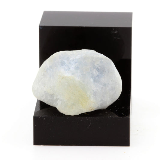 Calcite. 50.4 carats. Tatlock, Ontario, Canada