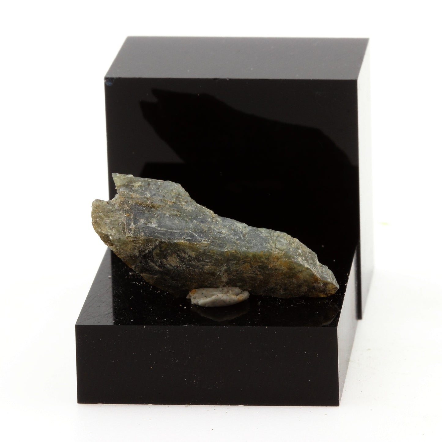 Steenstrupine. 10.4 carats. Groenland