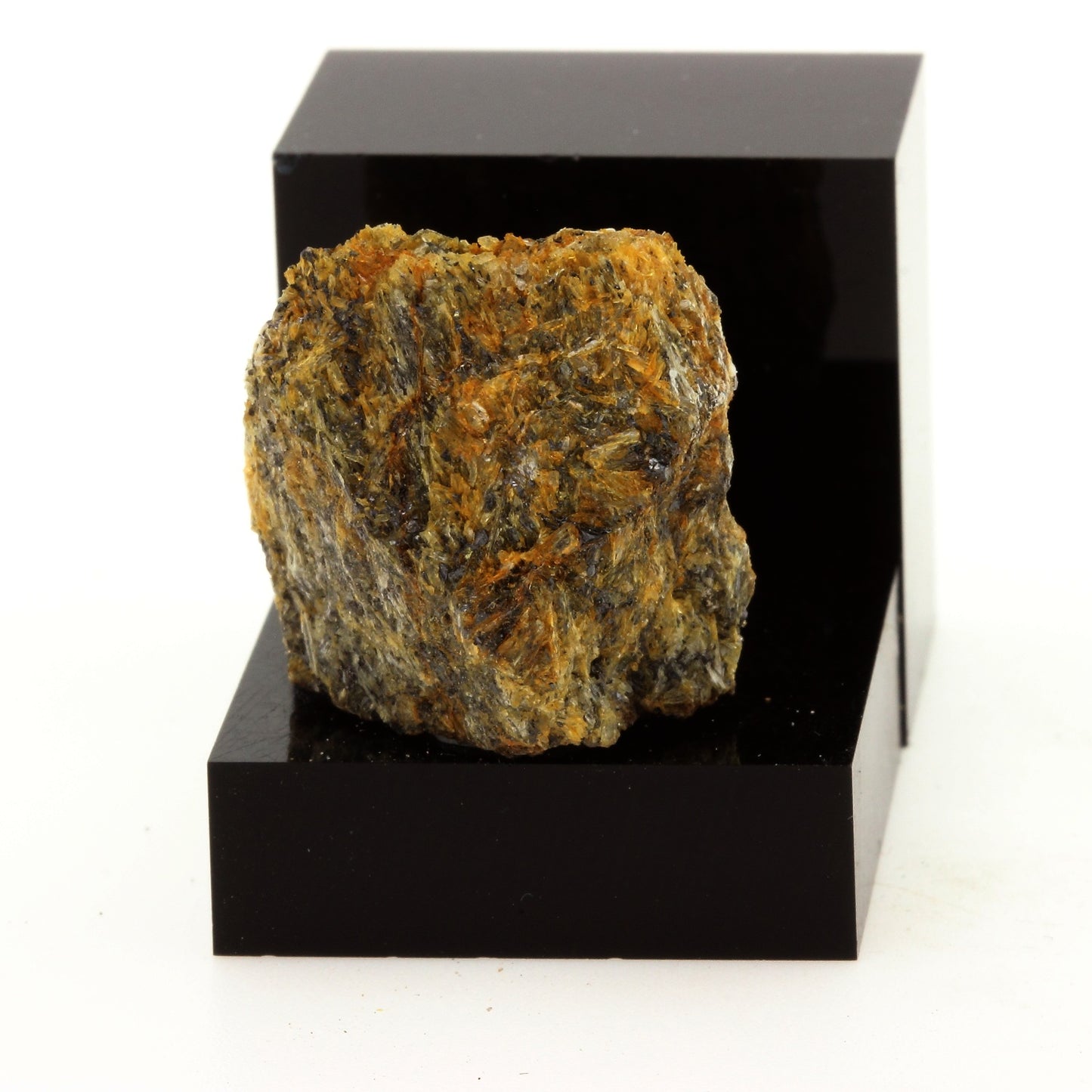 Cleophane. 41.9 carats. Gouverneur, New York, USA