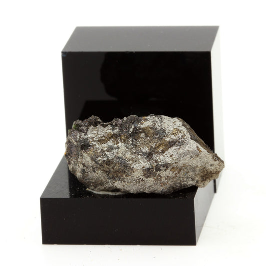 Argentiferous Galena. 43.8 carats. Deloro, Ontario, Canada