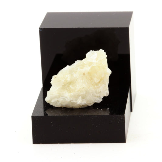 Chondrodite. 11.2 carats. Lanark, Ontario, Canada