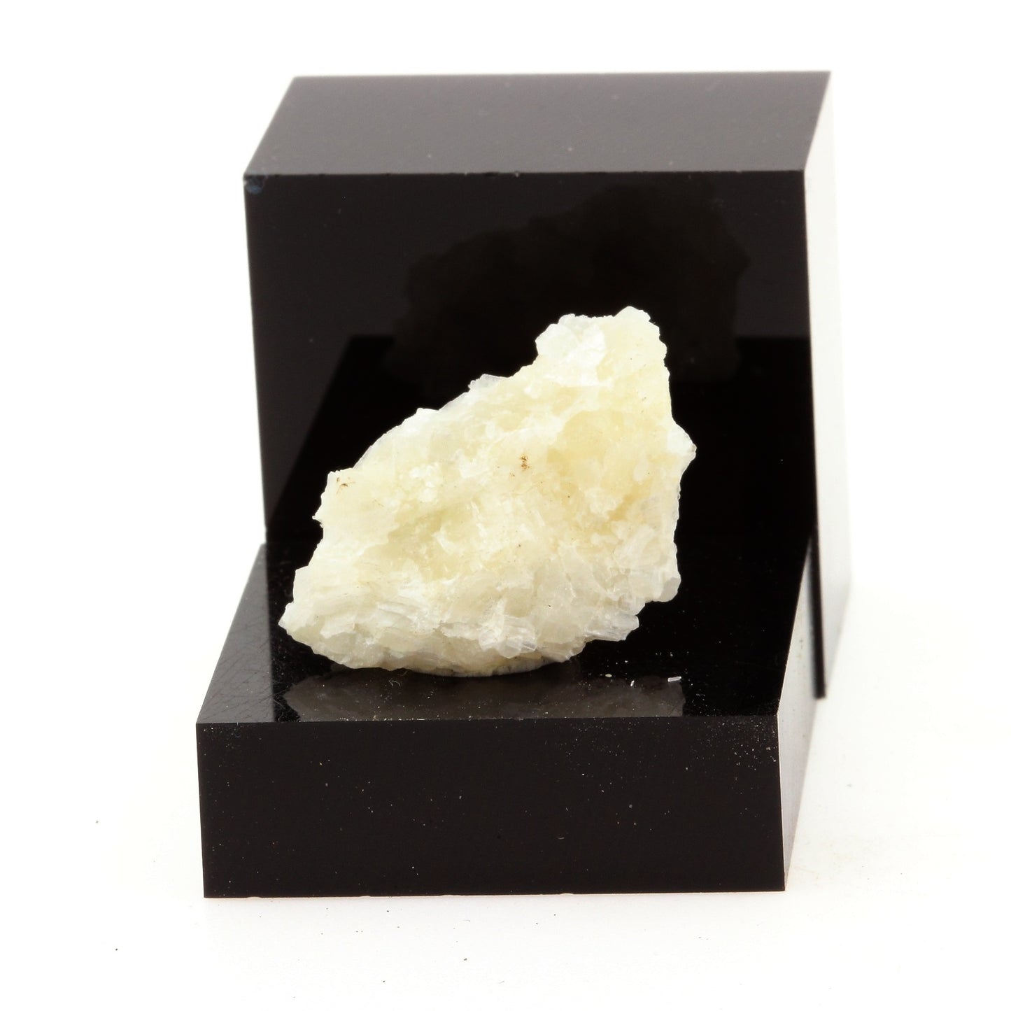 Chondrodite. 11.2 carats. Lanark, Ontario, Canada