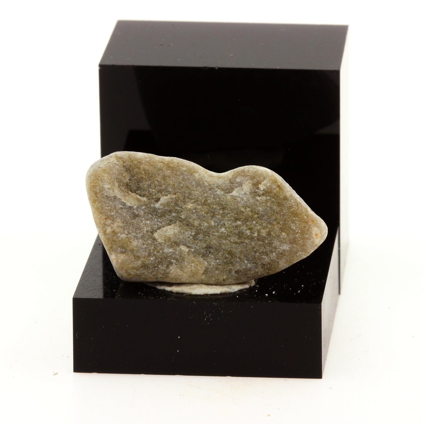 Dolostone. 18.2 carats. Estrie, Québec, Canada