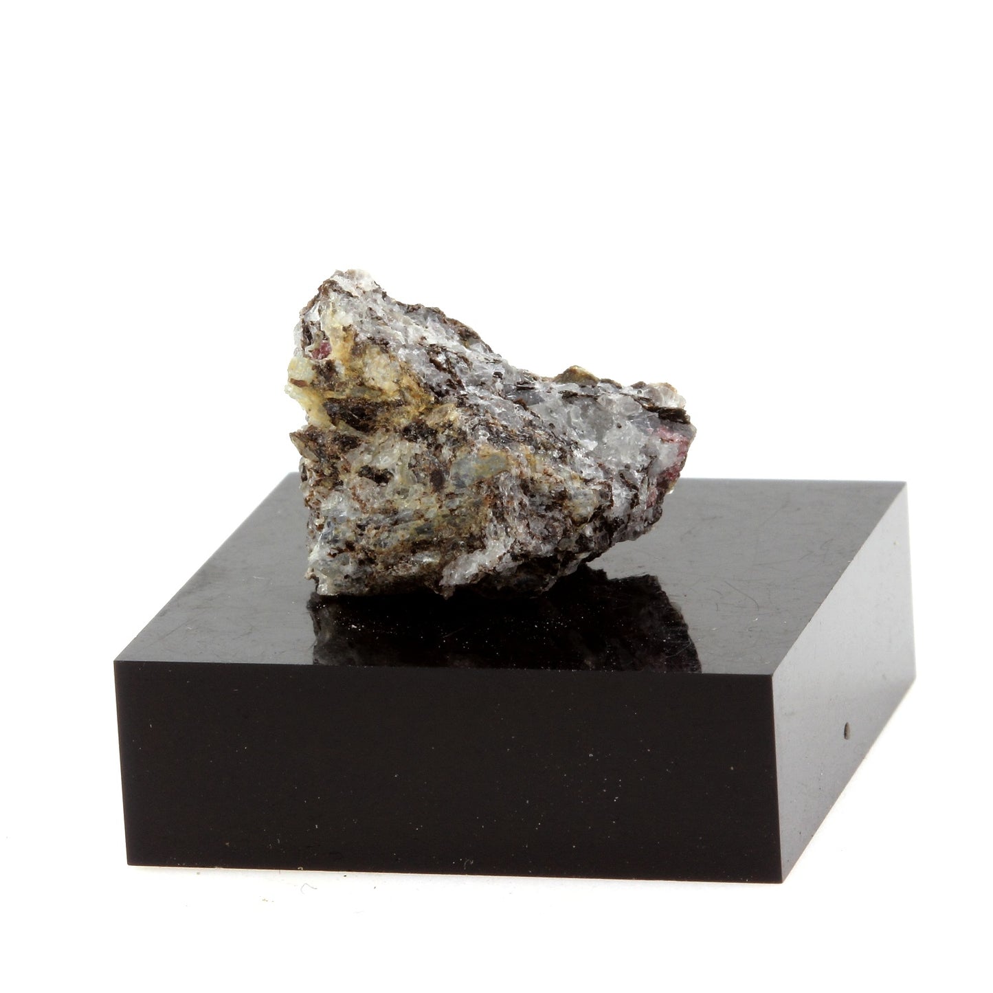 Kyanite. 19.1 carats. North Bay, Ontario, Canada