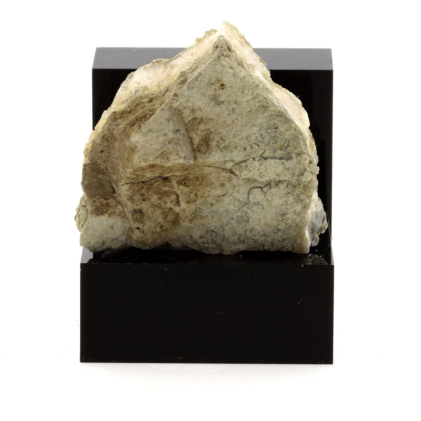 Calcite. 318.2 carats. Villefranche-sur-Saône, Rhône, France
