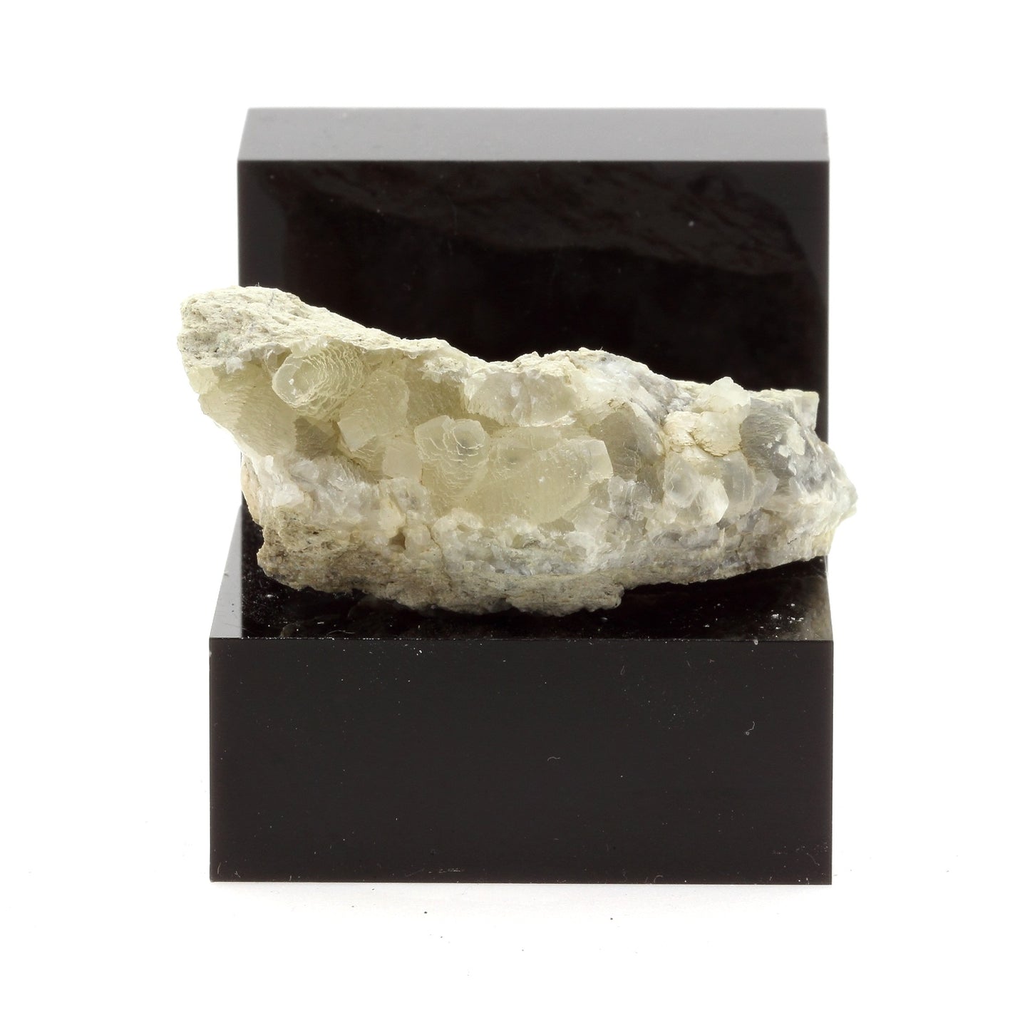 Calcite. 204.2 carats. Villefranche-sur-Saône, Rhône, France