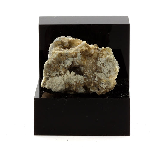 Calcite. 137.5 carats. Villefranche-sur-Saône, Rhône, France