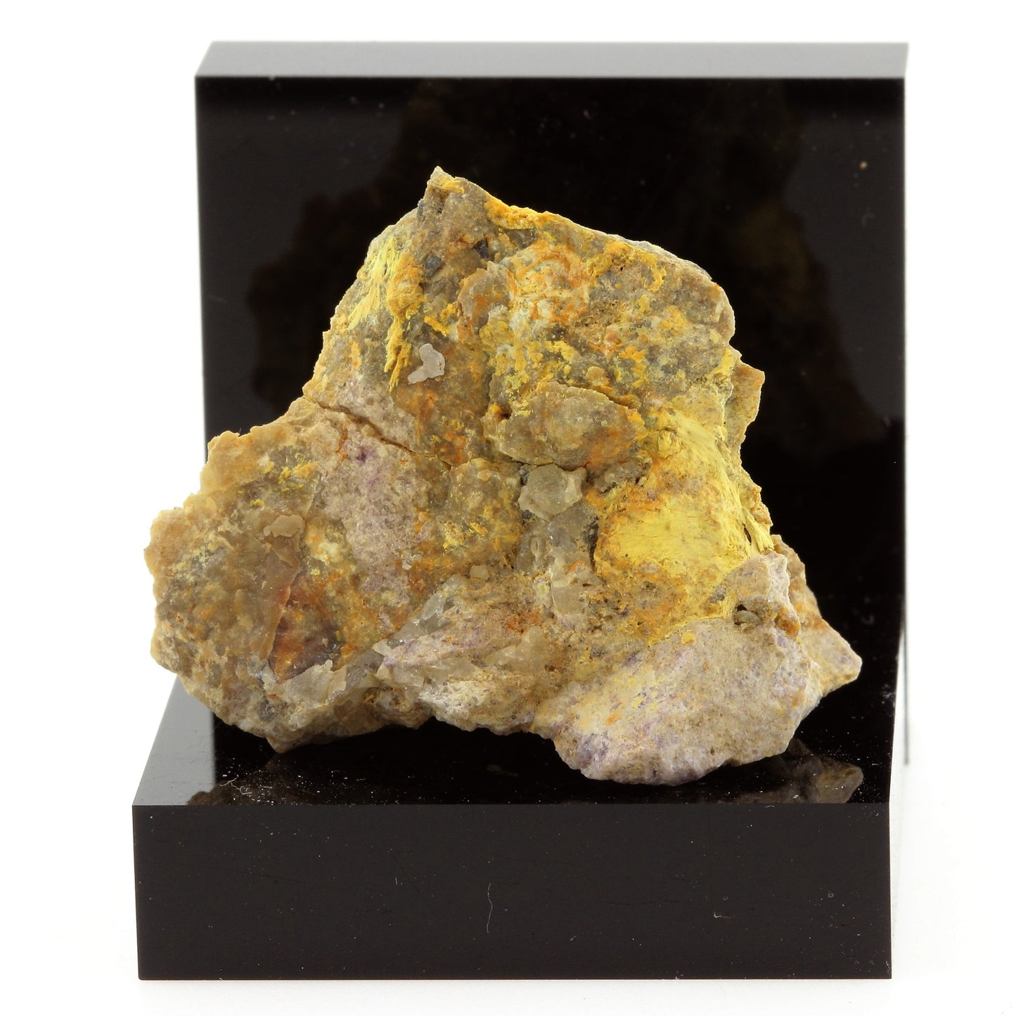 Prixite, 82.6 carats, Les Molérats Mine, France