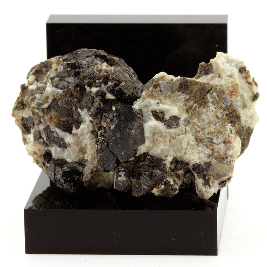 Dravite. 212.5 carats. Gypsum Quarry, Arignac, Ariège, France