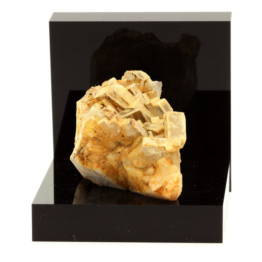 Baryte. 337.3 carats. Saint-Georges-les-Bains, Ardèche, France