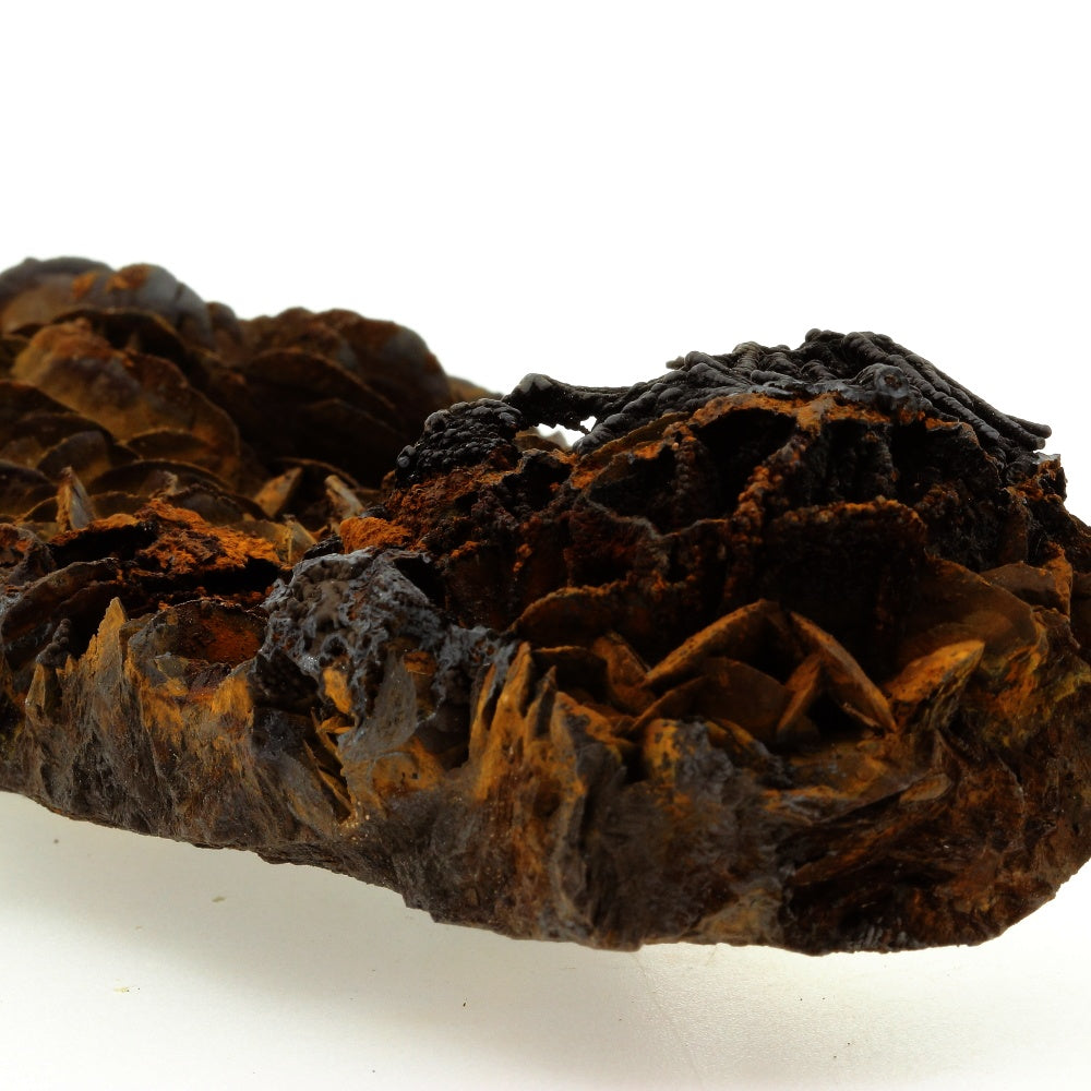 Pyrolusite et Goethite sur Siderite. 1445.3 carats. Peyreblanque Mine, Alban, Tarn, France