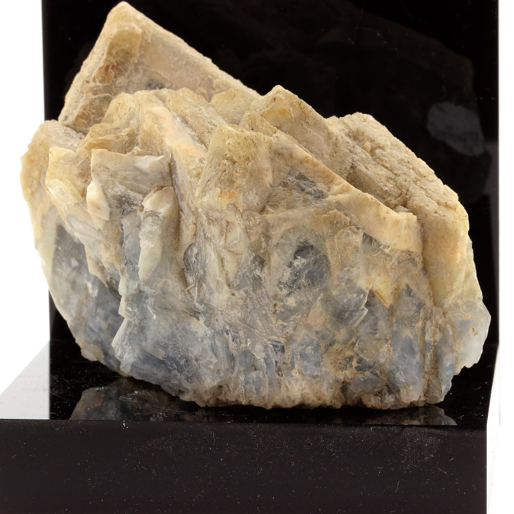 Baryte. 3880.4 carats. Saint-Georges-les-Bains, Ardèche, France