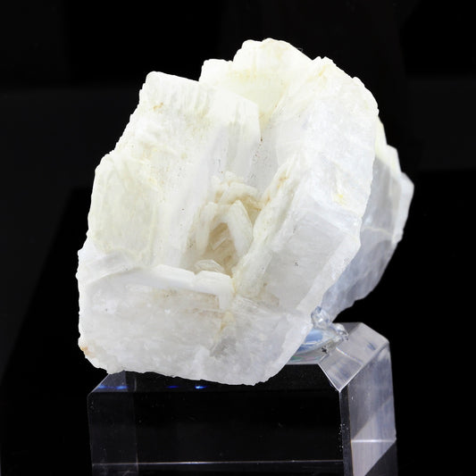 Baryte. 1771.6 carats. Baryte occurrence, La Mure, Isère, France