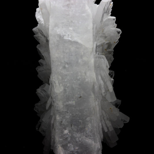 Baryte. 676.5 carats. Baryte occurrence, La Mure, Isère, France