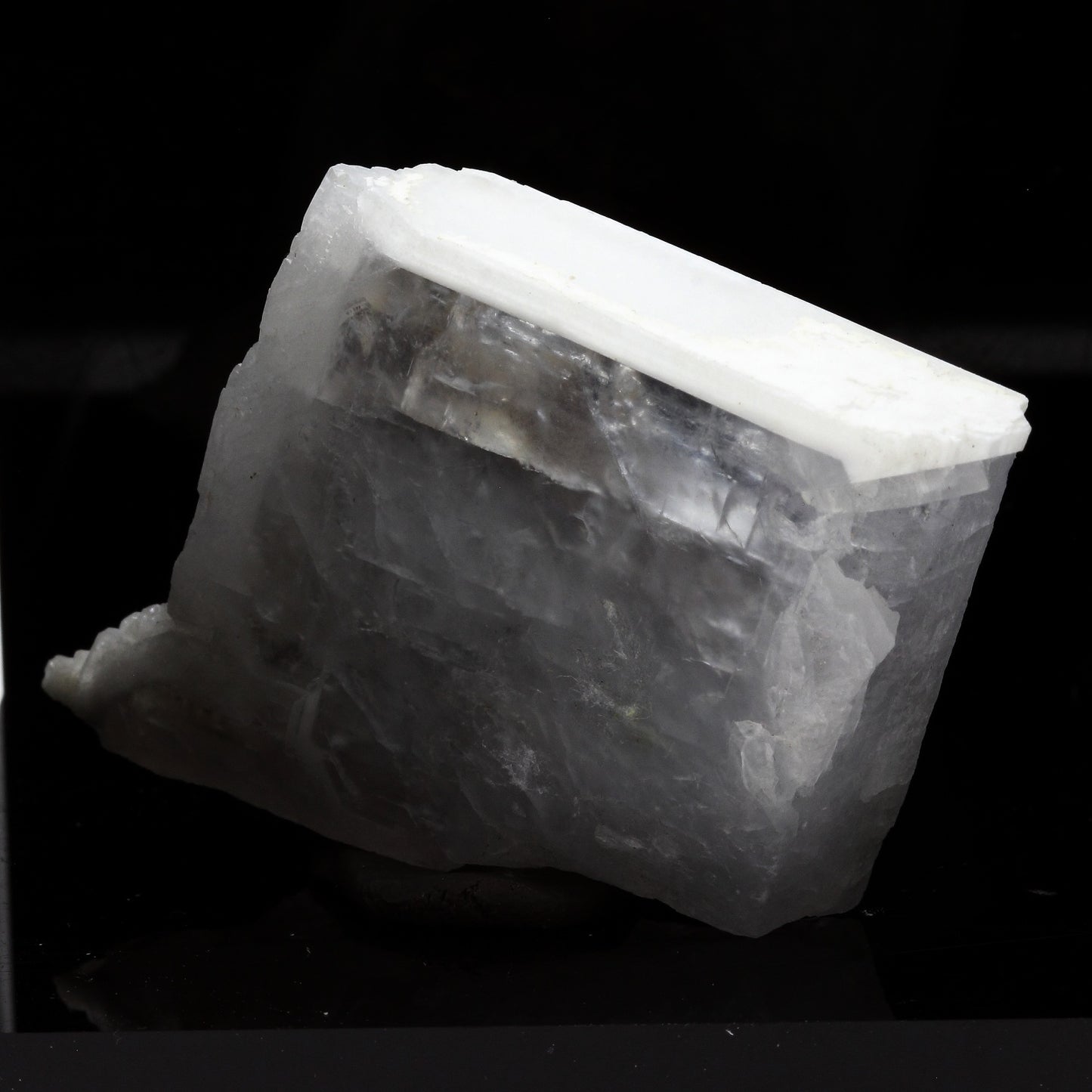 Baryte. 437.6 carats. Baryte occurrence, La Mure, Isère, France