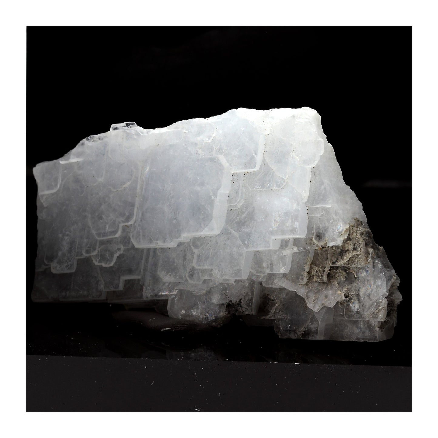 Baryte. 420.5 carats. Baryte occurrence, La Mure, Isère, France