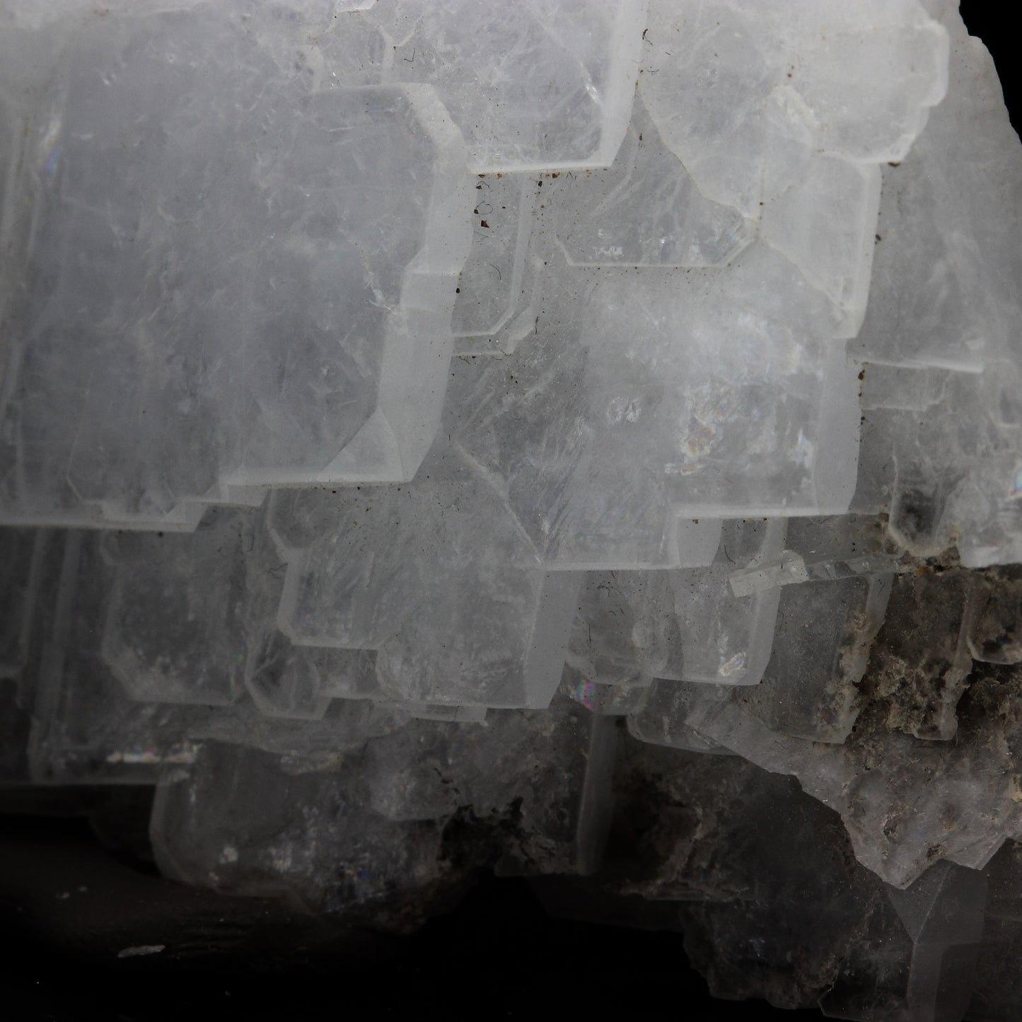 Baryte. 420.5 carats. Baryte occurrence, La Mure, Isère, France