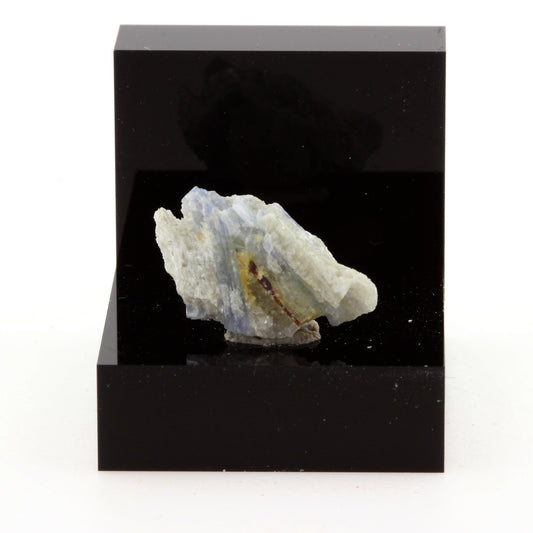 Cyanite Disthène. 9.86 carats. Pizzo Forno, Ticino, Suisse