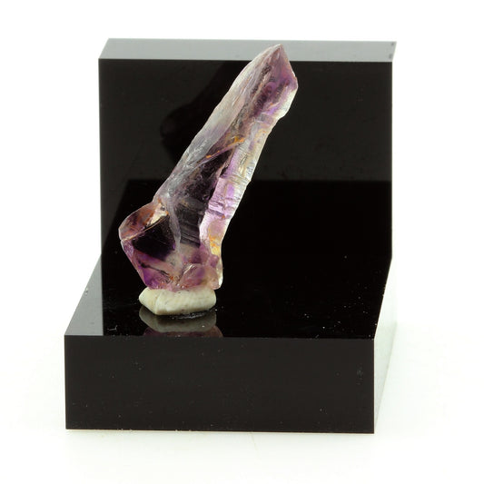 Quartz Améthyste. 11.76 carats. Ambohimasina, Betafo District, Madagascar