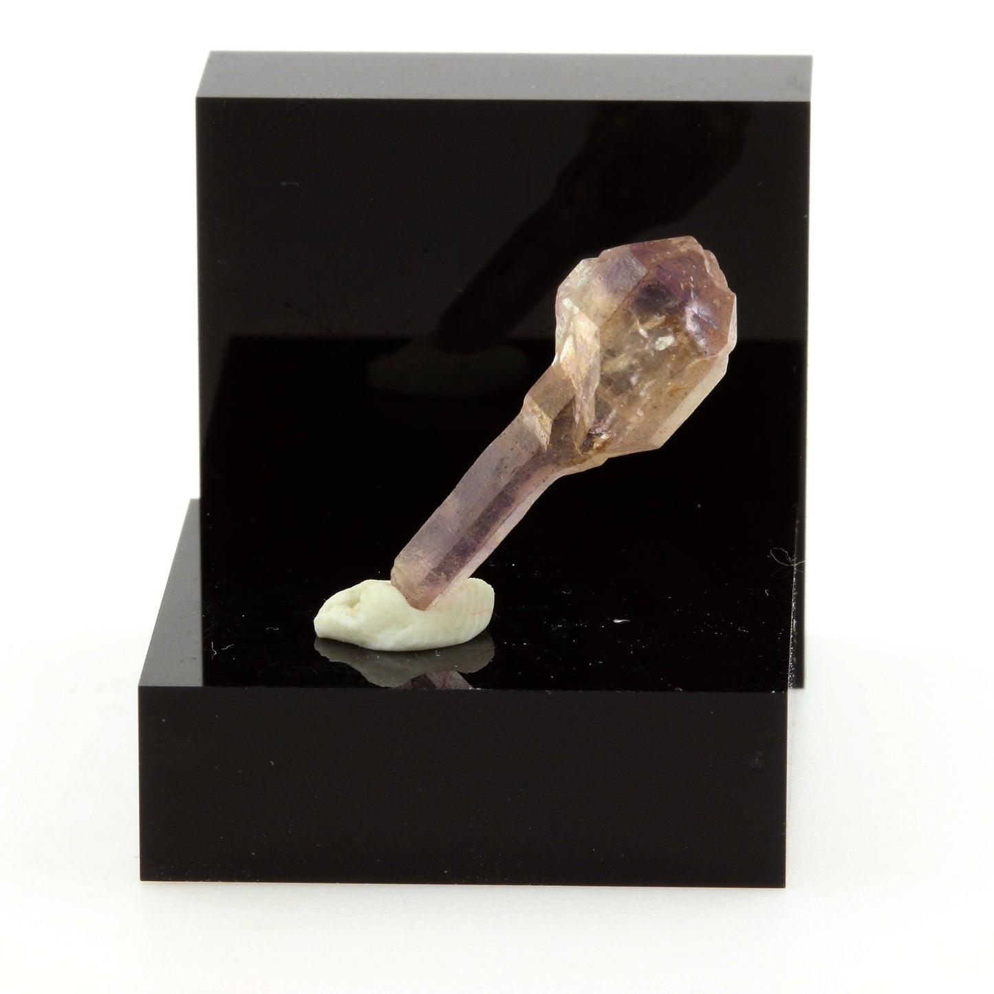 Quartz Améthyste Sceptre, 5.16 carats, Ambohimasina, Betafo District, Madagascar