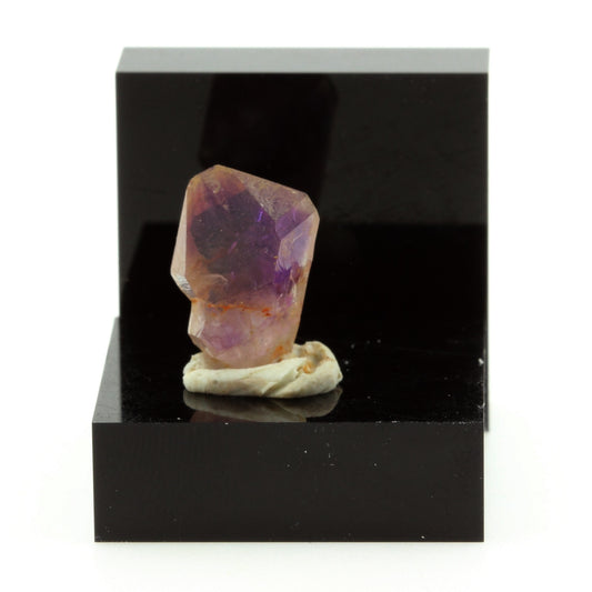 Quartz Améthyste Septre. 11.08 carats. Ambohimasina Commune, Betafo District, Vakinankaratra Region, Antananarivo Province, Madagascar