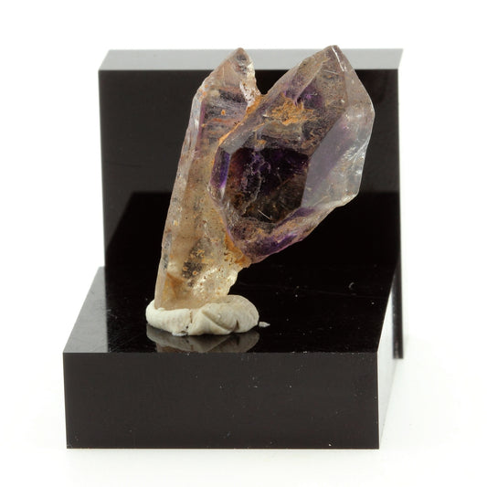 Quartz Améthyste. 32.49 carats. Ambohimasina Commune, Betafo District, Vakinankaratra Region, Antananarivo Province, Madagascar