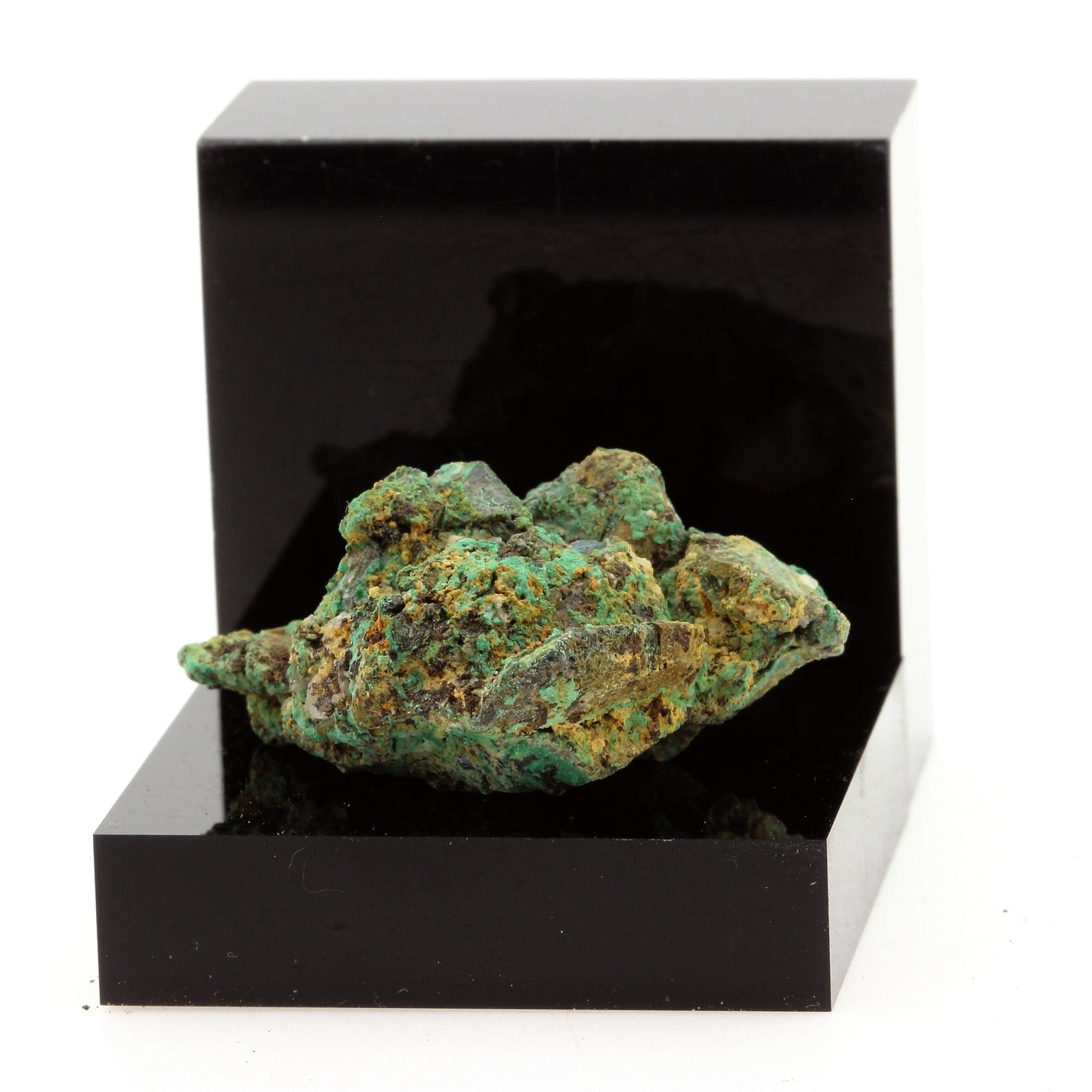 Bournonite. 96.08 carats. La Mure, Isère, France