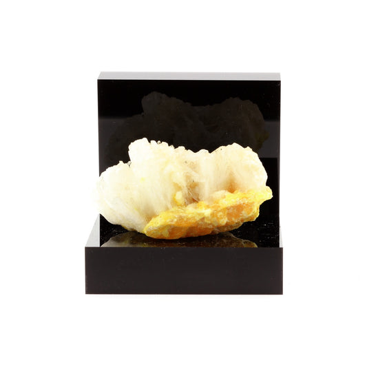 Celestine sur Soufre. 815.3 carats. Pologne